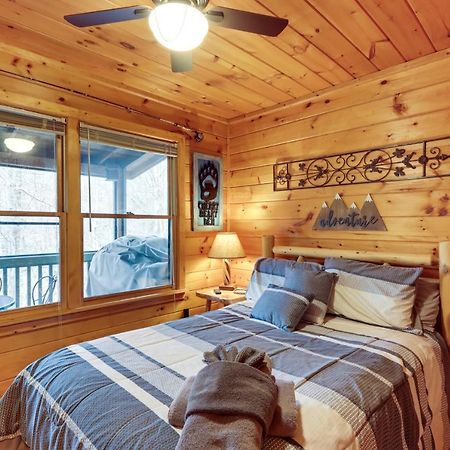 Blue Ridge Cozy Cabin In The Woods With Hot Tub! Eksteriør billede