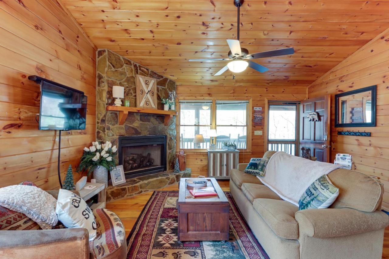 Blue Ridge Cozy Cabin In The Woods With Hot Tub! Eksteriør billede